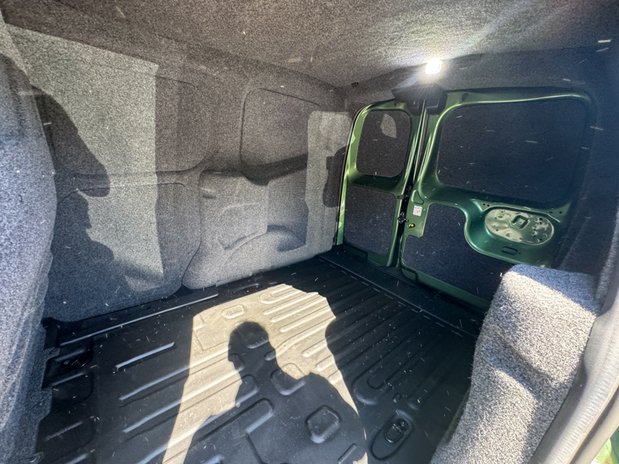Ford Transit Courier SWB L1H1 [SOLD SM] Low Roof Active Ecoblue Air Con Alloys Nav Sensors EURO 11