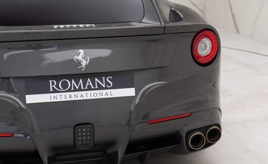 Ferrari F12 Berlinetta 22