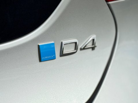 Volvo V40 2.0 D4 R-Design Lux Nav Auto Euro 6 (s/s) 5dr 13