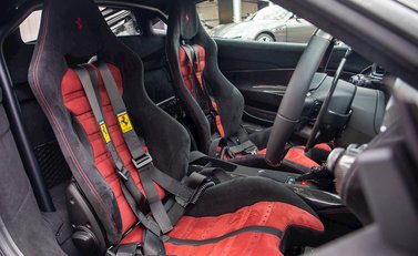 Ferrari 488 Pista 12