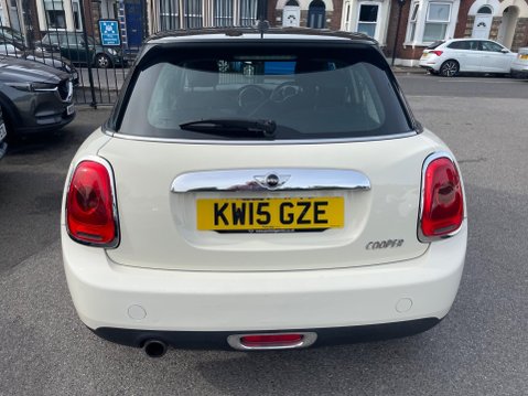 Mini Hatch 1.5 Cooper Auto Euro 6 (s/s) 5dr 4