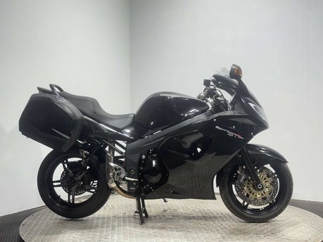 Triumph Sprint 2009 NEW MOT / SERVICED SIDE PANNIERS LARGE CC SPORTS TOURER