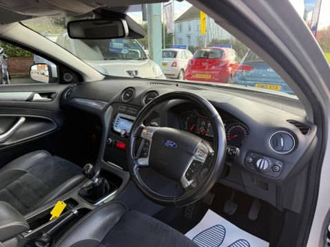 Ford Mondeo 2.0 TDCi Titanium X Euro 5 5dr 18