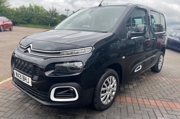 Citroen Berlingo BLUEHDI FEEL M WHEELCHAIR RAMP 16