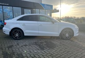 Audi A3 1.6 TDI SPORT AUTOMATIC 6