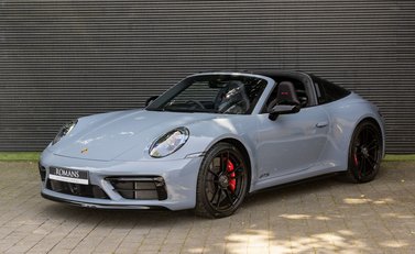 Porsche 911 Targa 4 GTS (992) 2