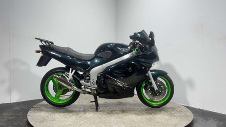 Triumph Sprint 2004 ONLY 13K EYE CATCHING SPORTS TOURING 955CC 24