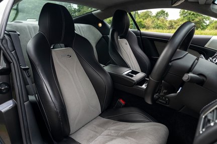Aston Martin DBS V12 25