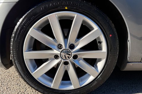 Volkswagen Golf GT TDI DSG - INCREDIBLE HISTORY WITH 14 SERVICES RECORDED 46