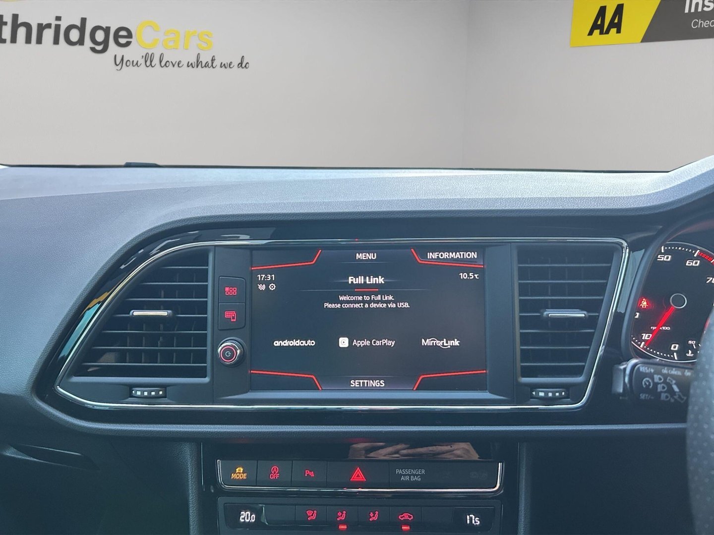 seat leon 1.5 tsi evo fr dsg euro 6 (s/s) 5dr year: 2019 (69) mileage: 44,680 miles body type: hatchback colour:...