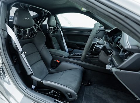 Porsche 911 GT3 (992) 11