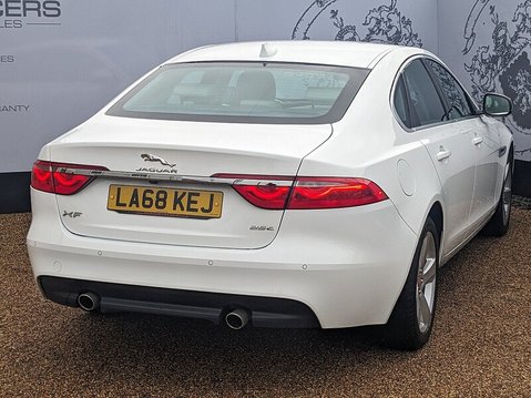 Jaguar XF PORTFOLIO 6