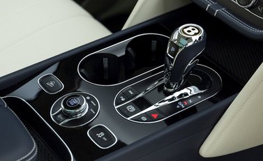 Bentley Bentayga Speed 21