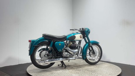 BSA A7 500 SHOOTING STAR 1958 RESTORED CLASSIC COLLECTORS PIECE 2