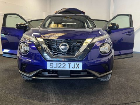 Nissan Juke 1.0 Juke N-Connecta DiG-T 5dr 9
