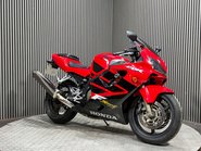 Honda CBR 2001 ONLY 17K VERY CLEAN SPORTS BIKE 600CC PROJECT BIKE 2