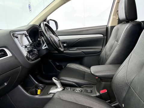 Mitsubishi Outlander 2.0 Outlander GX 4h PHEV Auto 4WD 5dr 68