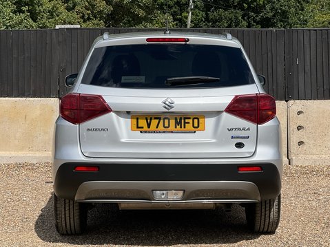 Suzuki Vitara SZ-T BOOSTERJET MHEV 8