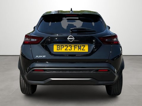 Nissan Juke 1.0 DiG-T 114 N-Connecta 5dr DCT 9