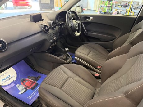 Audi A1 1.4 TFSI Sport Euro 5 (s/s) 3dr 32