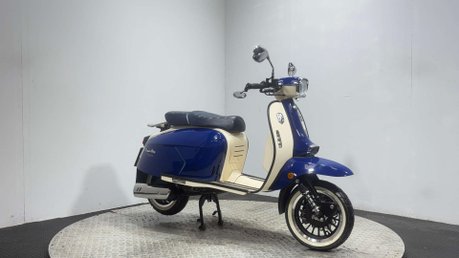 Royal Alloy GP AC 2019 ONLY 168 MILES NEW MOT CUSTOM SCOOTER 125CC LEARNER 2