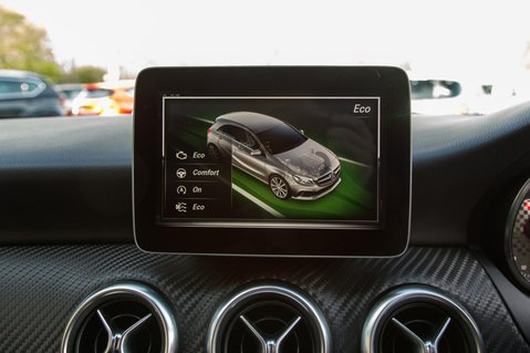 Mercedes-Benz A Class A 200 AMG LINE EXECUTIVE 32