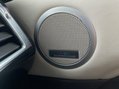 Land Rover Discovery 3.0 TD V6 HSE Luxury Auto 4WD Euro 6 (s/s) 5dr 24