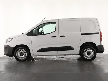 Peugeot Partner Standard 1.5 BlueHDi 130 Professional Auto EAT8 9