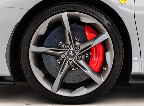 Ferrari SF90 Stradale 33