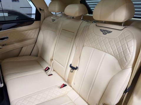 Bentley Bentayga 6.0 W12 SUV 5dr Petrol Auto 4WD Euro 6 (s/s) (608 ps) 58