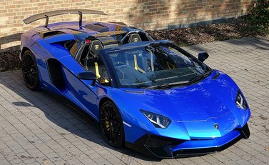 Lamborghini Aventador SV Roadster 28