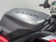 Triumph Street Triple R 2014 ONLY 15K NEW MOT ARROW EXHAUST VERY CLEAN NAKED 43