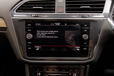 Volkswagen Tiguan Allspace ELEGANCE TSI DSG 19