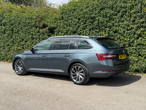 Skoda Superb 2.0 TDI Laurin & Klement Estate 5dr Diesel DSG Euro 6 (s/s) (150 ps) 7