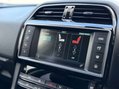 Jaguar F-Pace 2.0 F-PACE Prestige AWD D Auto 4WD 5dr 61