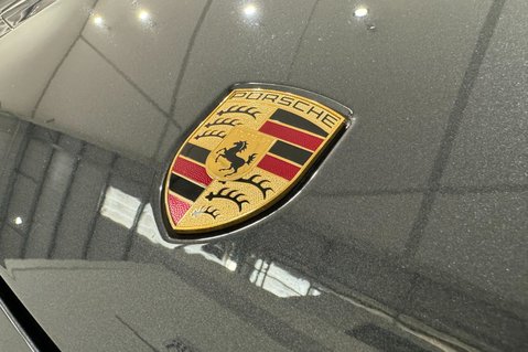 Porsche Panamera 4 SPORT TURISMO PDK 40