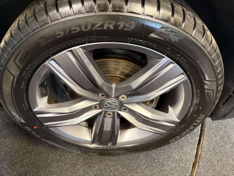 Volkswagen Tiguan 2.0 Tiguan Allspace SEL TDI 4Motion Semi-Auto 4WD 5dr 20