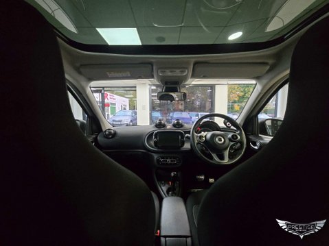 Smart Forfour 17.6kWh Premium Auto 5dr (22kW Charger) 21