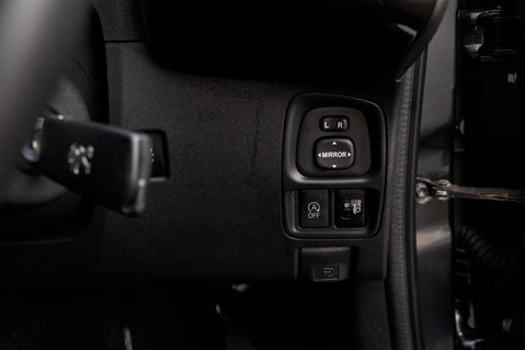 Peugeot 108 COLLECTION 15