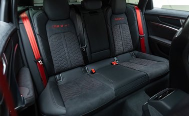 Audi RS6 Avant GT 15