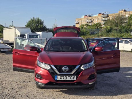 Nissan Qashqai 1.3 DIG-T Acenta Premium SUV 5dr Petrol DCT Auto Euro 6 (s/s) (160 ps) 6