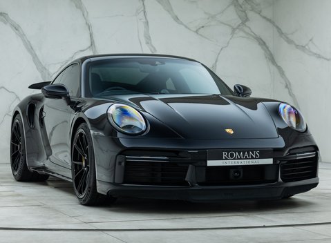 Porsche 911 Turbo S (992) 9