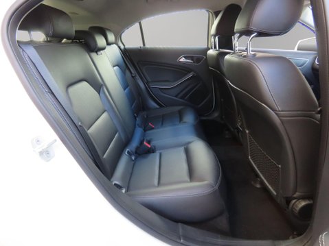 Mercedes-Benz A Class 1.6 A180 Sport (Executive) 7G-DCT Euro 6 (s/s) 5dr 16