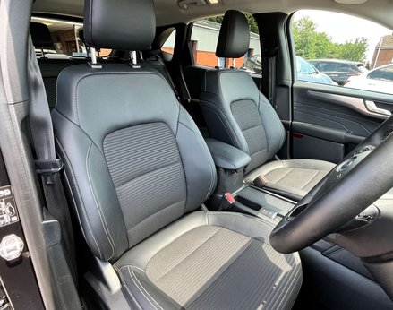 Ford Kuga 1.5 Kuga Titanium Edition 5dr 64
