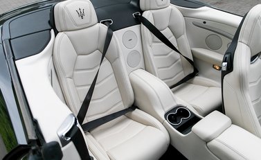 Maserati Grancabrio Sport 14