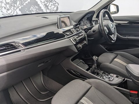 BMW X1 XDRIVE18D SPORT 21