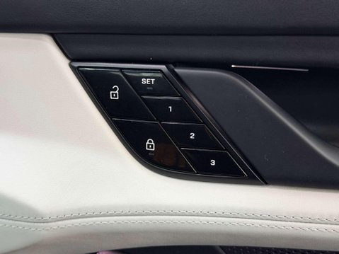 Porsche Taycan Performance Plus 93.4kWh 4S Cross Turismo 5dr Electric Auto 4WD (571 ps) 54