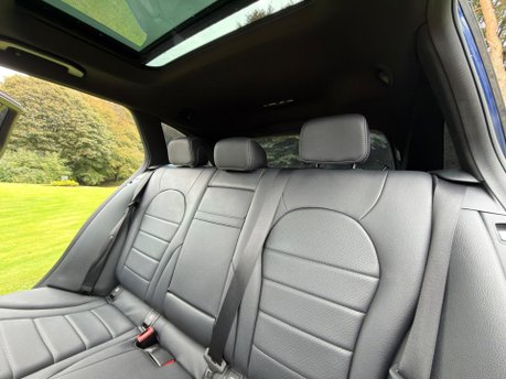 Mercedes-Benz C Class C 220 D AMG LINE PREMIUM 32