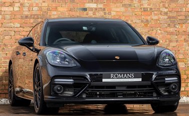 Porsche Panamera Turbo S E-Hybrid Sport Turismo 1