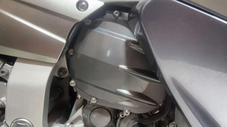 Yamaha FJR1300 2007 42K PANNIERS NEW MOT WARRANTY TOURER COMMUTER BIKE 43